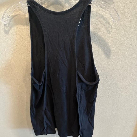 Under Armour Tank Top - Picture 4 of 4
